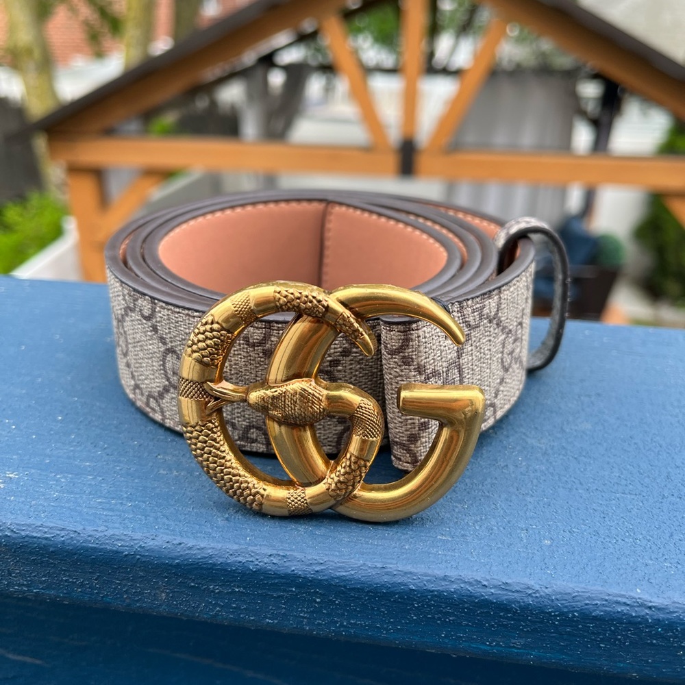 🔥 Gucci Double G with Serpent Bronze Buckle. Supreme beige leather belt! 🔥